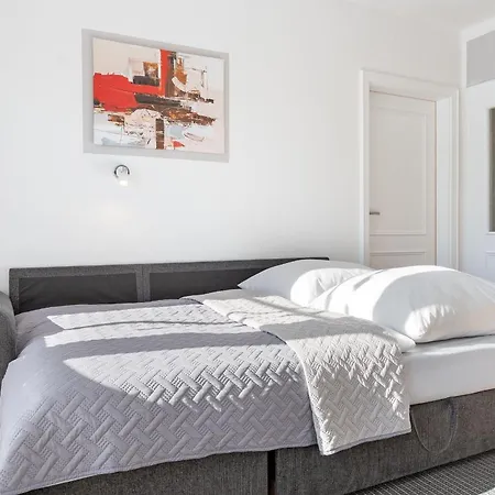 Poenitz Am 7 Apartman *