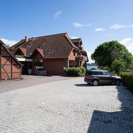 Poenitz Am 7 Apartman *